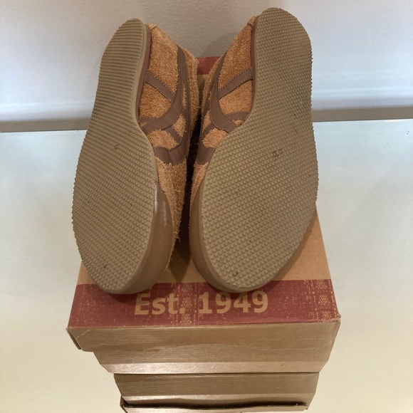 SOLD - Picture 5 of 8